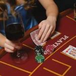 21点的高阶策略：如何玩得更聪明？-博彩社区-博彩论坛